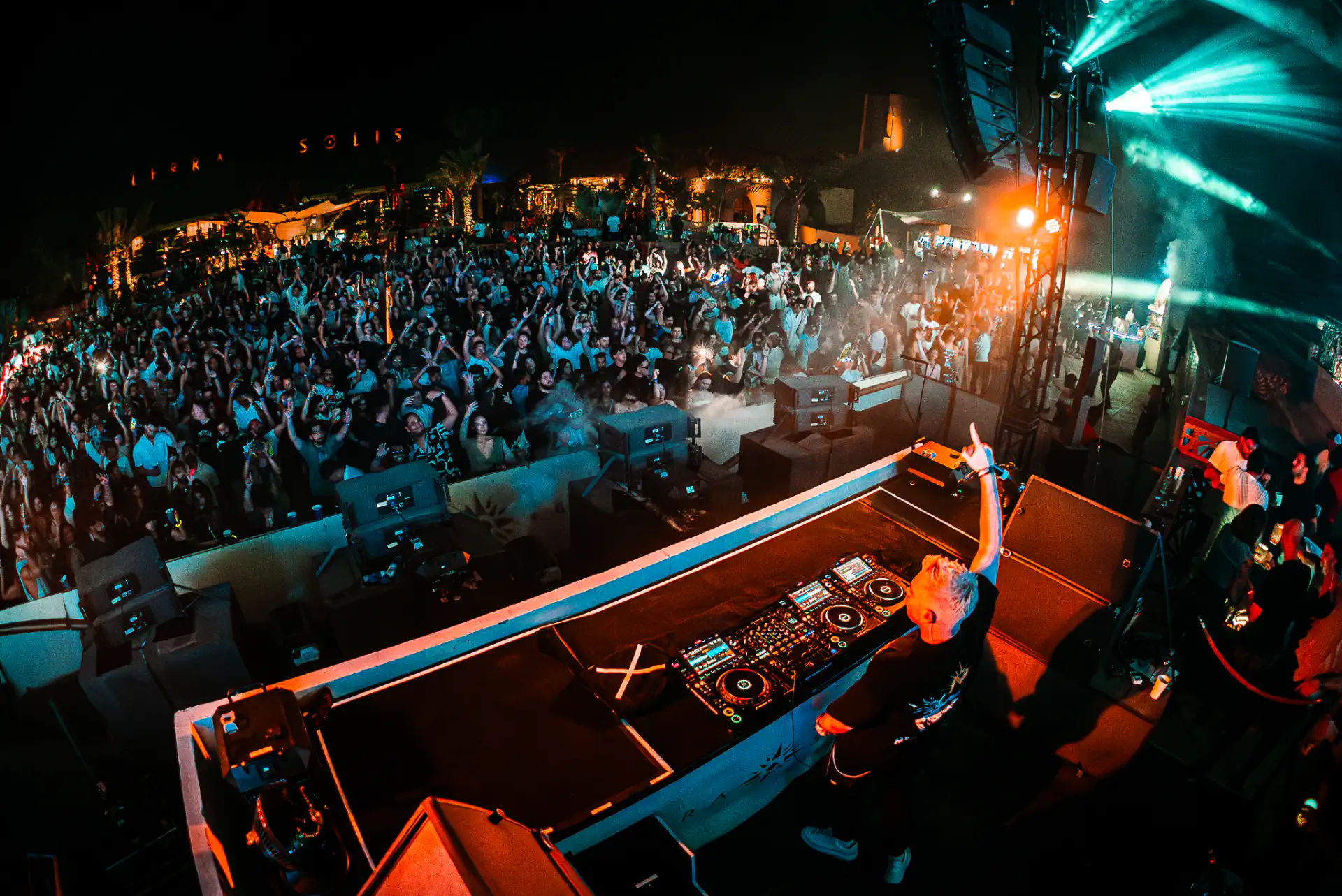 Scott Forshaw rear-facing aerial shot over Terra Solis crowd
